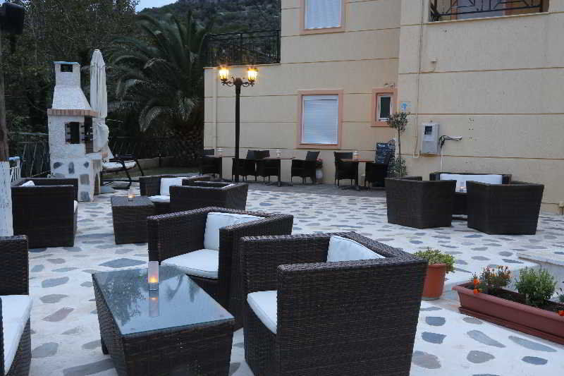 Coral Hotel Plomari Zewnętrze zdjęcie