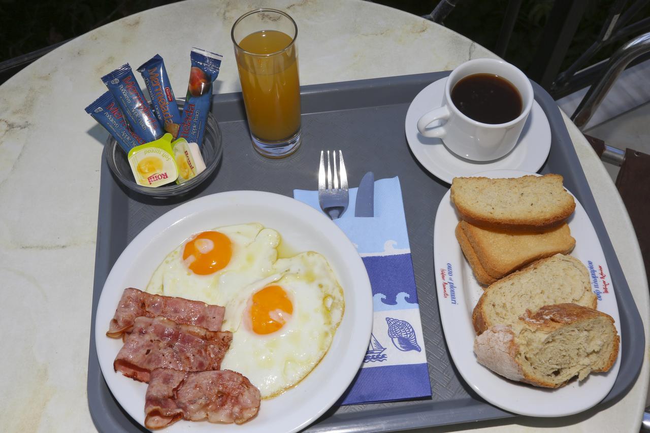 Coral Hotel Plomari Zewnętrze zdjęcie